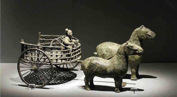 Unearthed Bronze Carriage of the Warring States Period